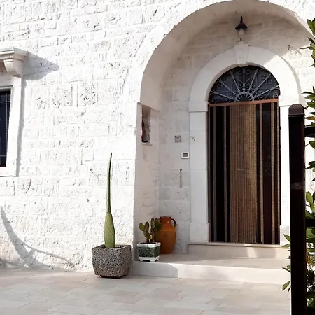 Pietra D'angolo Locorotondo