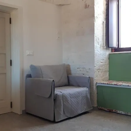 Pietra D'angolo Locorotondo