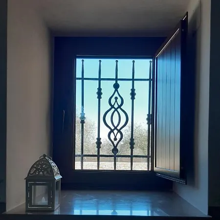 Pietra D'angolo * Locorotondo